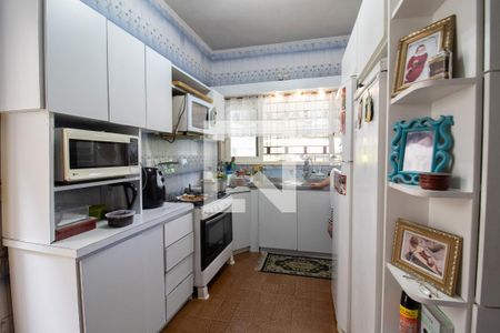 Casa à venda com 310m², 3 quartos e 4 vagas Casa à venda com 310m², 3 quartos e 4 vagasCozinha