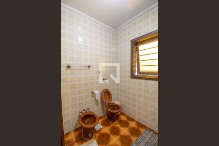 Casa à venda com 310m², 3 quartos e 4 vagas Casa à venda com 310m², 3 quartos e 4 vagasBanheiro da Suíte 1