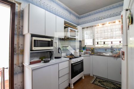 Casa à venda com 310m², 3 quartos e 4 vagas Casa à venda com 310m², 3 quartos e 4 vagasCozinha