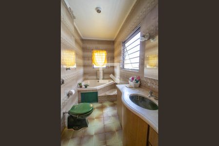 Casa à venda com 310m², 3 quartos e 4 vagas Casa à venda com 310m², 3 quartos e 4 vagasBanheiro da Suíte 2