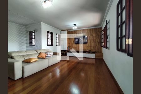 Sala de casa para alugar com 3 quartos, 300m² em Alvorada, Contagem