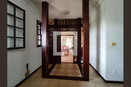 Sala de casa à venda com 3 quartos, 300m² em Alvorada, Contagem