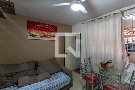 Sala de casa de condomínio à venda com 2 quartos, 58m² em São Gabriel, Belo Horizonte