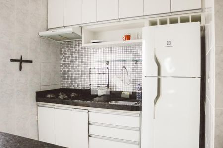 Cozinha de apartamento à venda com 1 quarto, 45m² em Vila Leonor, São Paulo