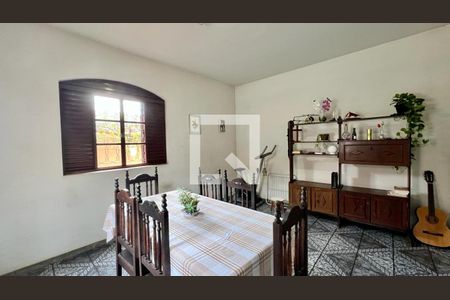 Sala de casa à venda com 5 quartos, 316m² em Nova Gameleira, Belo Horizonte