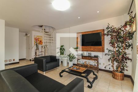 Apartamento à venda com 250m², 4 quartos e 2 vagasSala