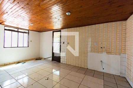 Cozinha de casa à venda com 2 quartos, 70m² em Guajuviras, Canoas