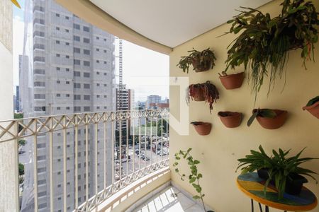 Varanda  de apartamento à venda com 3 quartos, 70m² em Vila Azevedo, São Paulo