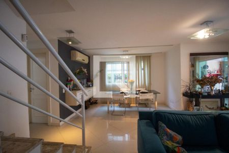 Sala de casa de condomínio à venda com 5 quartos, 350m² em Barra da Tijuca, Rio de Janeiro