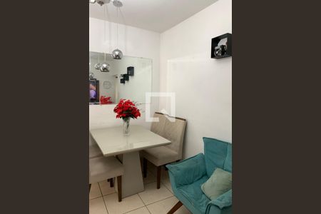 Sala de apartamento para alugar com 2 quartos, 77m² em Guilhermina, Praia Grande