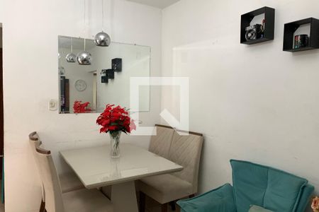 Sala de apartamento para alugar com 2 quartos, 77m² em Guilhermina, Praia Grande