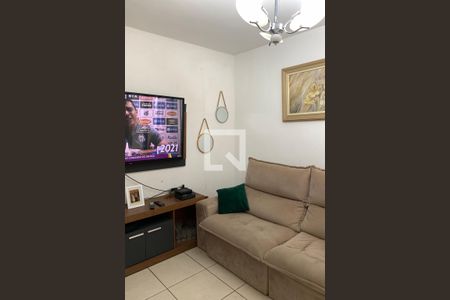 Sala de apartamento para alugar com 2 quartos, 77m² em Guilhermina, Praia Grande