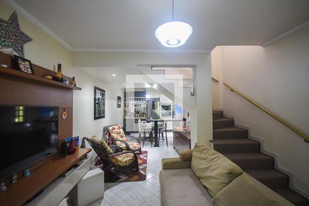 Sala de casa à venda com 2 quartos, 224m² em Parque Industrial das Oliveiras, Taboão da Serra