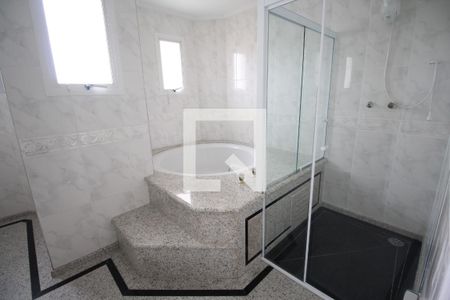 Apartamento para alugar com 264m², 4 quartos e 4 vagas Apartamento para alugar com 264m², 4 quartos e 4 vagasBanheiro da Suíte 3
