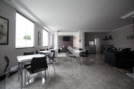 Apartamento para alugar com 264m², 4 quartos e 4 vagas Apartamento para alugar com 264m², 4 quartos e 4 vagasÁrea comum - Salão de festas