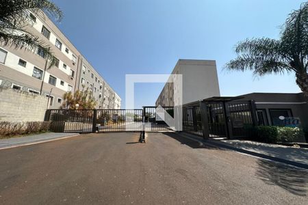 Apartamento para alugar com 50m², 2 quartos e 1 vaga Apartamento para alugar com 50m², 2 quartos e 1 vagaFachada
