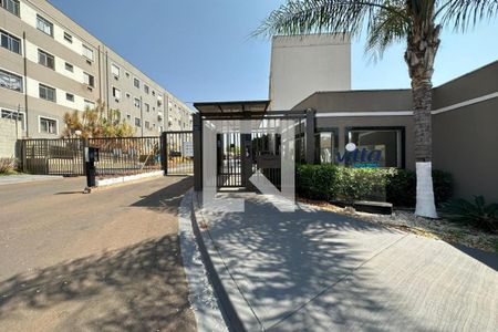 Apartamento para alugar com 50m², 2 quartos e 1 vaga Apartamento para alugar com 50m², 2 quartos e 1 vagaFachada