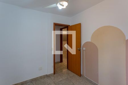 Quarto 1 de apartamento à venda com 2 quartos, 150m² em Cruzeiro, Belo Horizonte