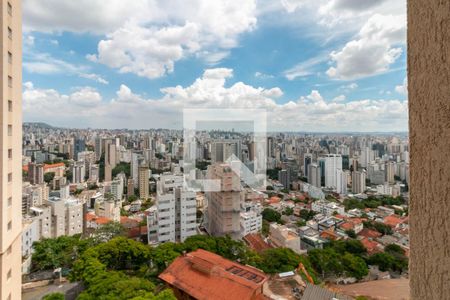 Vista Sala de apartamento à venda com 2 quartos, 70m² em Serra, Belo Horizonte