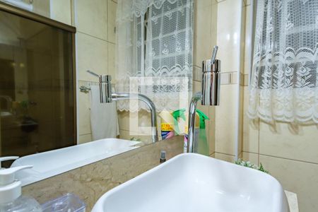 Lavabo de casa para alugar com 4 quartos, 290m² em Vila São Geraldo, São Paulo