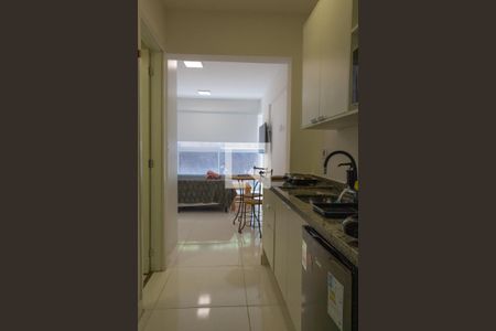 Cozinha  de kitnet/studio para alugar com 1 quarto, 22m² em Jardim das Vertentes, São Paulo