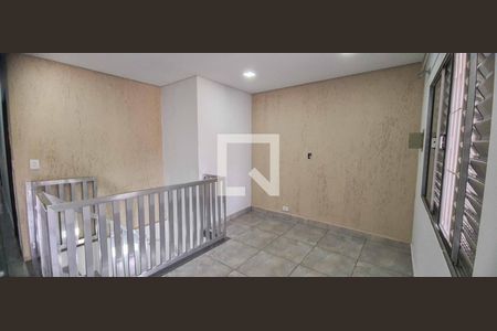 Sala de casa para alugar com 2 quartos, 70m² em Jardim Roberto, Osasco