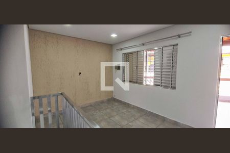 Sala de casa para alugar com 2 quartos, 70m² em Jardim Roberto, Osasco