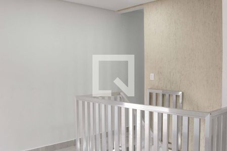 Sala de casa para alugar com 2 quartos, 70m² em Jardim Roberto, Osasco