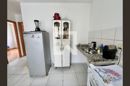 Cozinha de apartamento para alugar com 2 quartos, 45m² em Cabral, Contagem