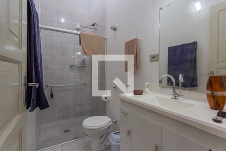 Casa à venda com 76m², 2 quartos e 4 vagas Casa à venda com 76m², 2 quartos e 4 vagasBanheiro