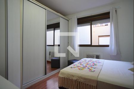 Quarto de apartamento à venda com 1 quarto, 48m² em Floresta, Porto Alegre