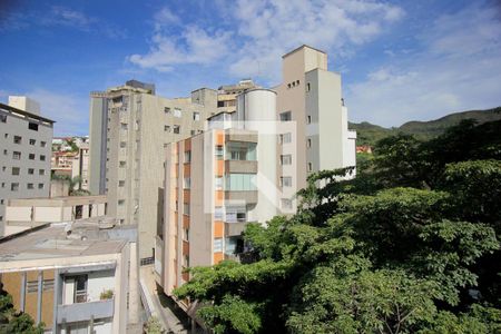 Vista da Suíte de apartamento à venda com 2 quartos, 75m² em Sion, Belo Horizonte