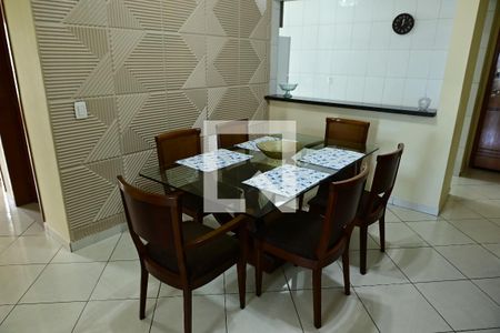 Sala de apartamento para alugar com 3 quartos, 134m² em Ocian, Praia Grande