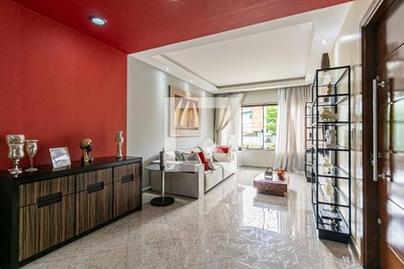 Casa à venda com 300m², 3 quartos e 4 vagasSala