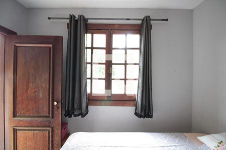 Suite de casa à venda com 4 quartos, 360m² em Floramar, Belo Horizonte