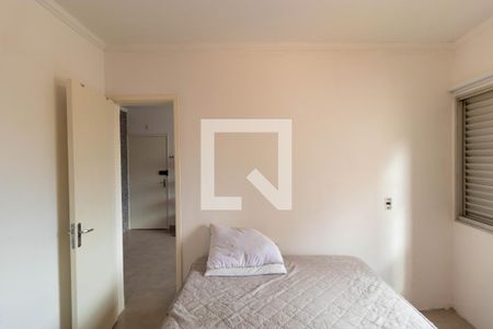 Quarto de apartamento à venda com 1 quarto, 38m² em Vila Itapura, Campinas