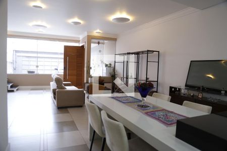 Sala de casa à venda com 3 quartos, 250m² em Vila Siqueira (zona Norte), São Paulo