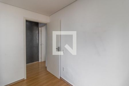 Quarto 2 de apartamento para alugar com 2 quartos, 49m² em Jardim Maringá, São Paulo