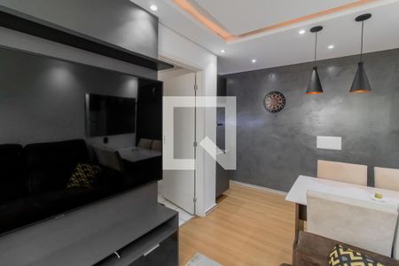 Sala de apartamento para alugar com 2 quartos, 49m² em Jardim Maringá, São Paulo