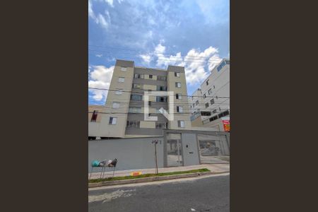 Fachada de apartamento para alugar com 2 quartos, 55m² em Inconfidentes, Contagem