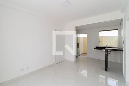 Sala  de apartamento à venda com 2 quartos, 79m² em São João Batista, Belo Horizonte