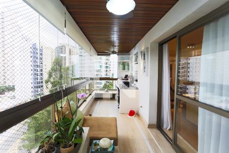 Varanda de apartamento à venda com 3 quartos, 165m² em Vila Suzana, São Paulo