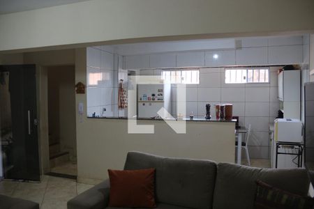 Sala de apartamento à venda com 2 quartos, 45m² em Diamante, Belo Horizonte