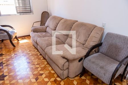 sofá da sala de apartamento à venda com 2 quartos, 55m² em Conjunto Habitacional Padre Manoel da Nóbrega, São Paulo