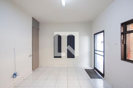 Sala 2 de casa para alugar com 4 quartos, 360m² em Cazeca, Uberlândia