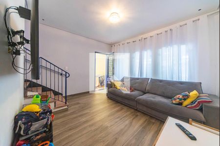 Casa à venda com 220m², 3 quartos e 2 vagasSala