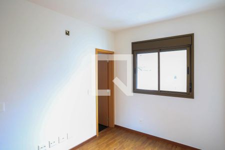 Quarto de apartamento à venda com 2 quartos, 65m² em Carmo, Belo Horizonte