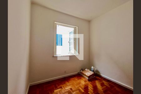 Quarto  de apartamento à venda com 2 quartos, 70m² em Lagoa, Rio de Janeiro