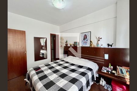 Quarto 1 de apartamento à venda com 2 quartos, 60m² em Lourdes, Belo Horizonte