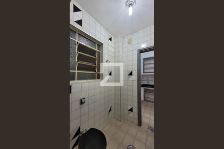 Banheiro de apartamento à venda com 1 quarto, 24m² em Centro, Campinas